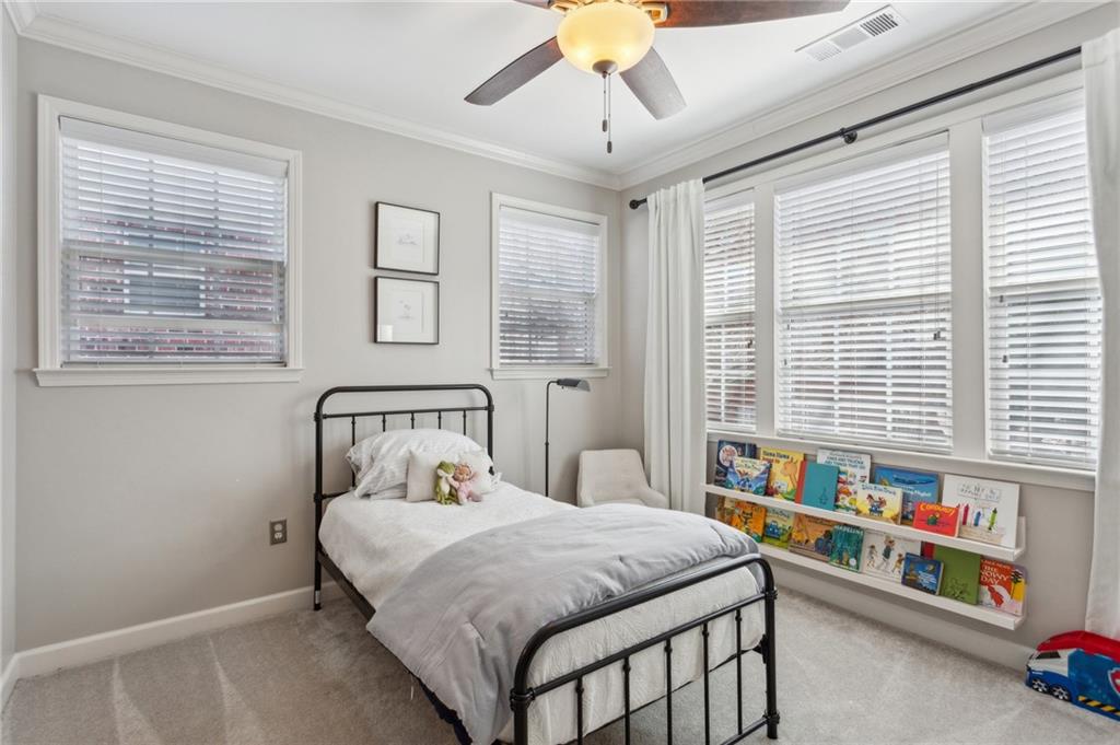 1260 Ashford Creek Way NE