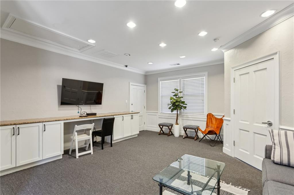 1260 Ashford Creek Way NE