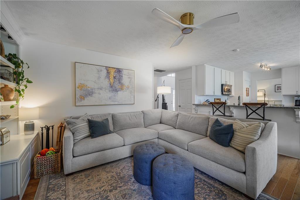 5060 Amber Leaf Drive