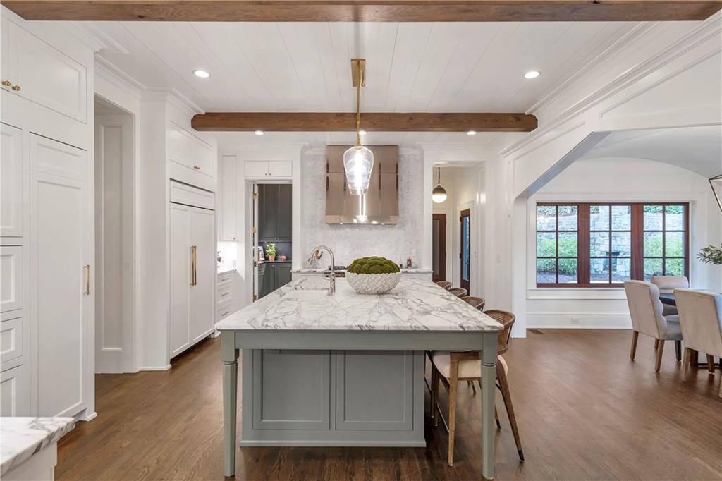 333 Pineland Road NW