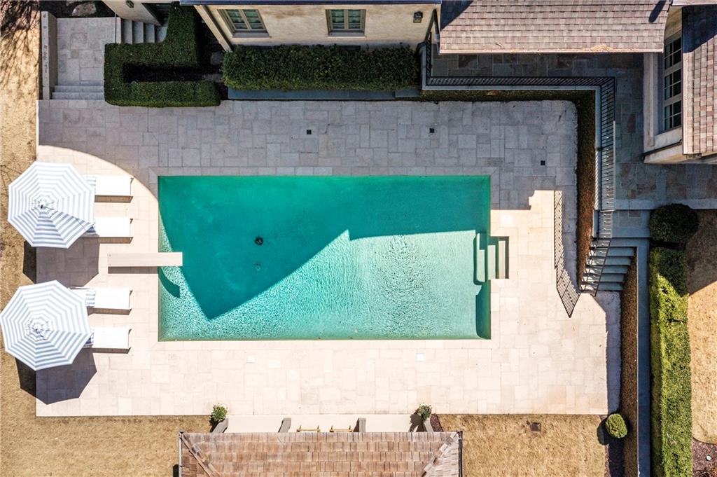 333 Pineland Road NW