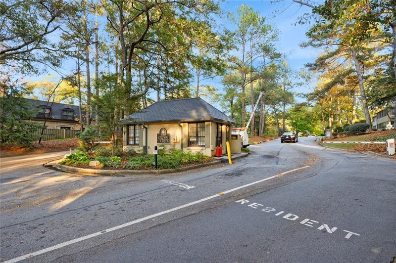 10 Chaumont Square NW