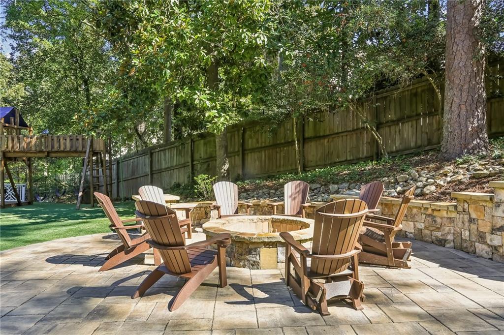 1025 Dawn View Lane NW