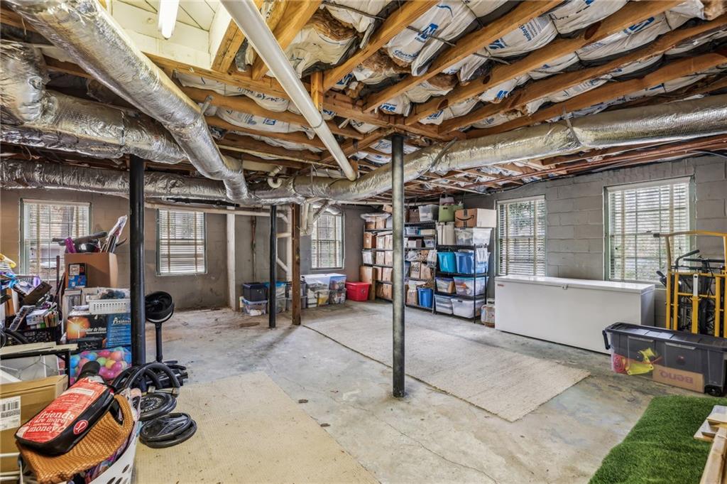 1025 Dawn View Lane NW