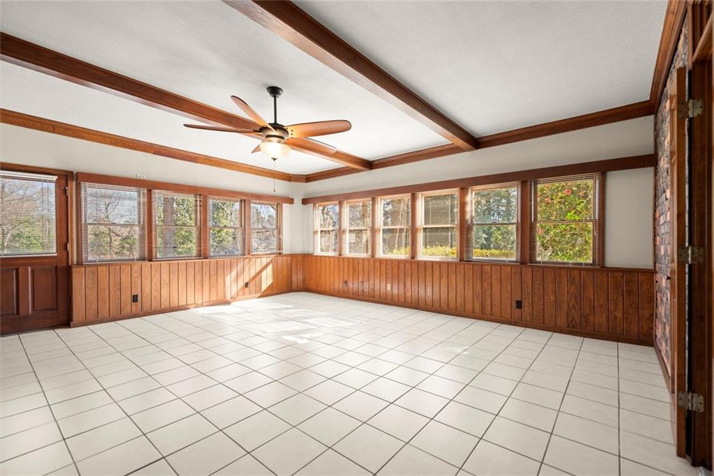 541 Hickory Drive SW