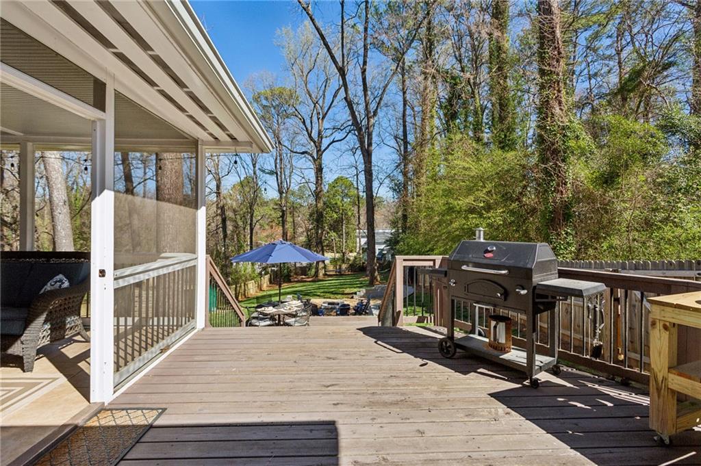 1135 Norwich Circle NE