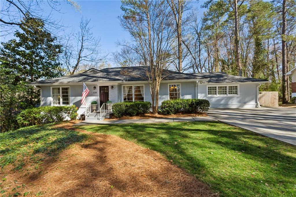 1135 Norwich Circle NE