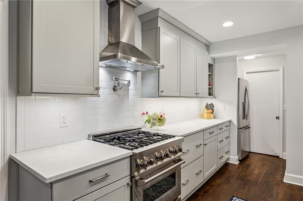 1135 Norwich Circle NE