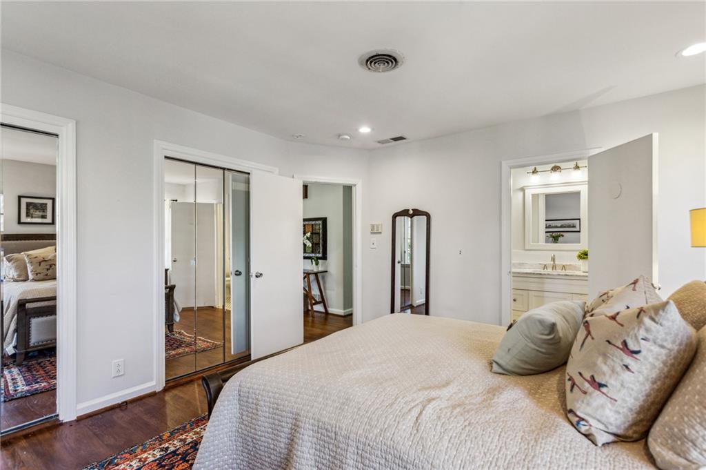 1135 Norwich Circle NE