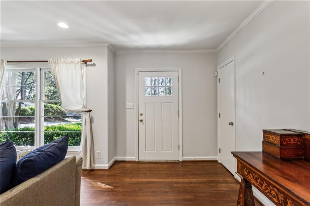 1135 Norwich Circle NE