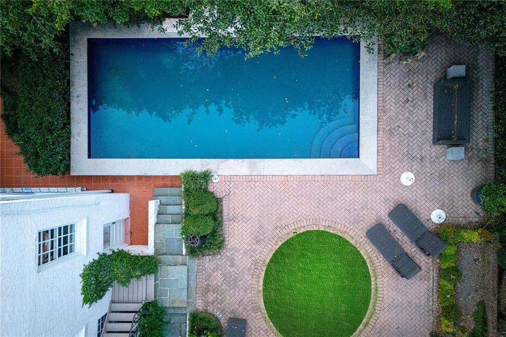 401 Peachtree Battle Avenue NW