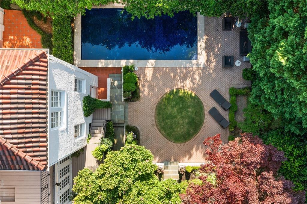 401 Peachtree Battle Avenue NW