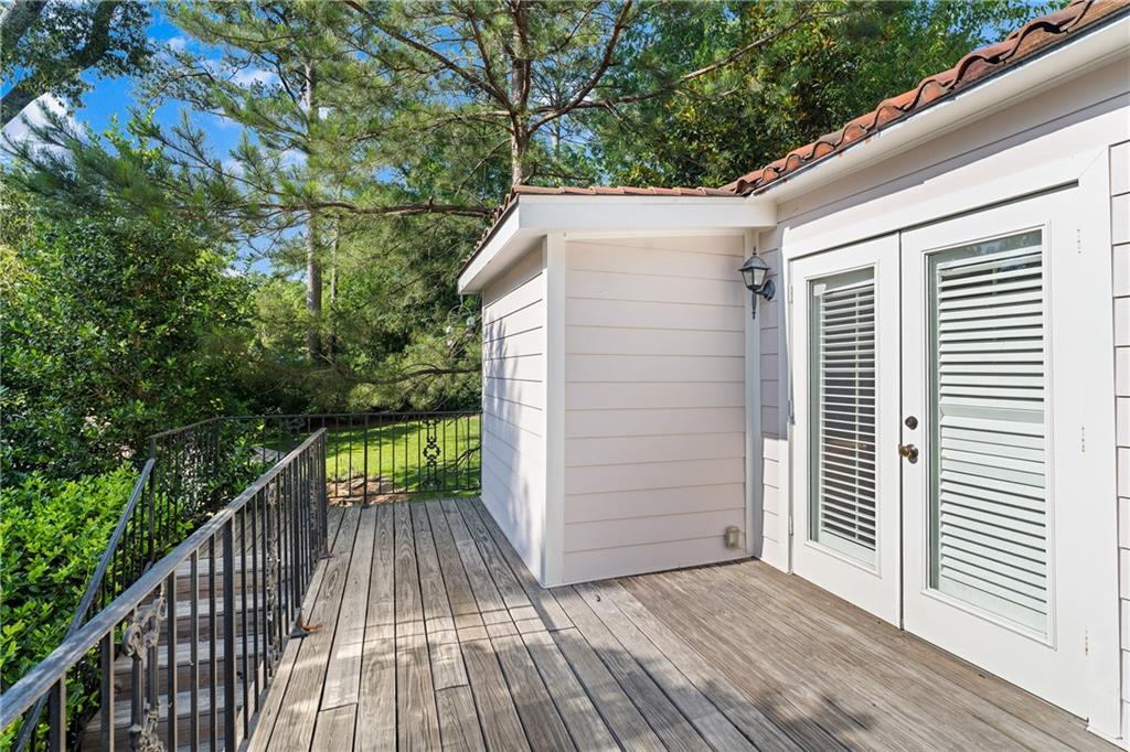 401 Peachtree Battle Avenue NW