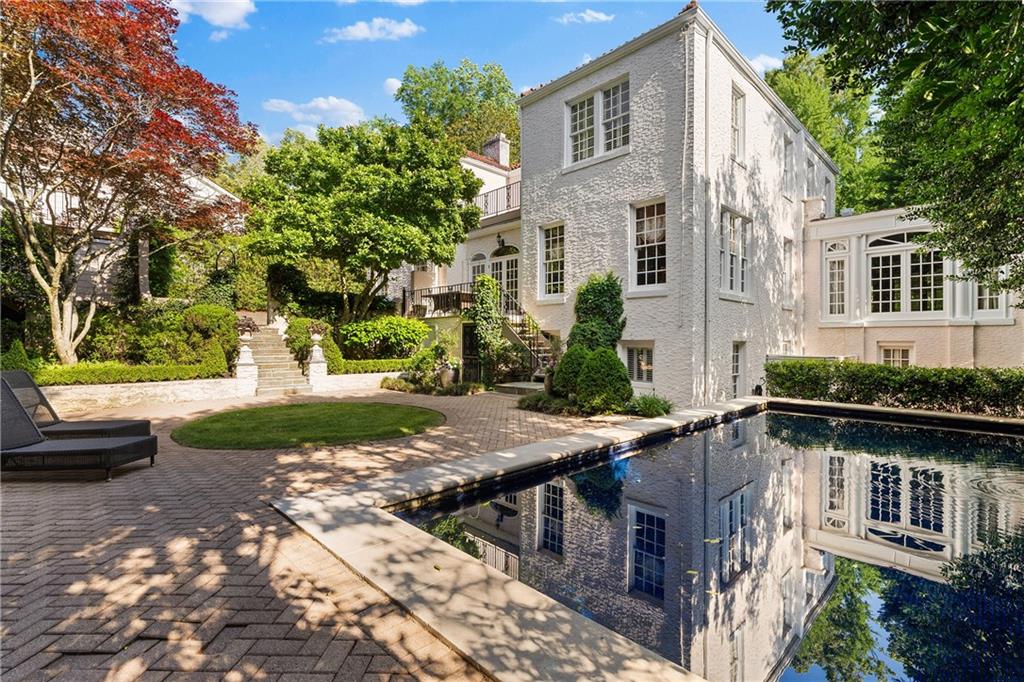 401 Peachtree Battle Avenue NW