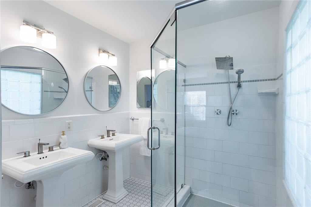 247 HEATON PARK Drive