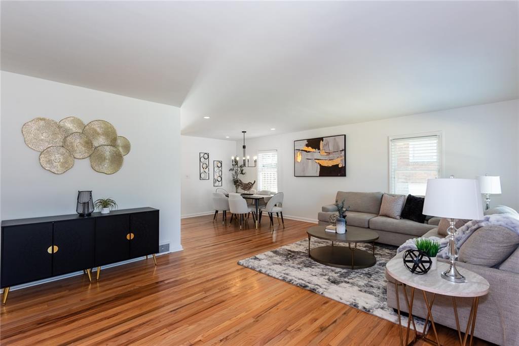 247 HEATON PARK Drive