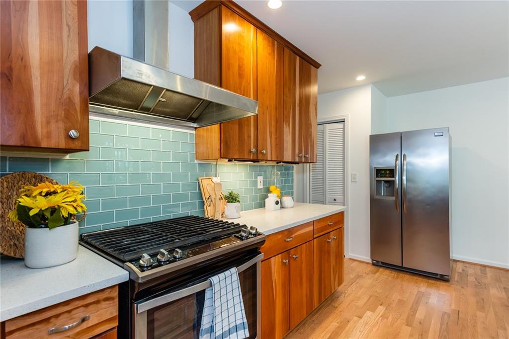 247 HEATON PARK Drive