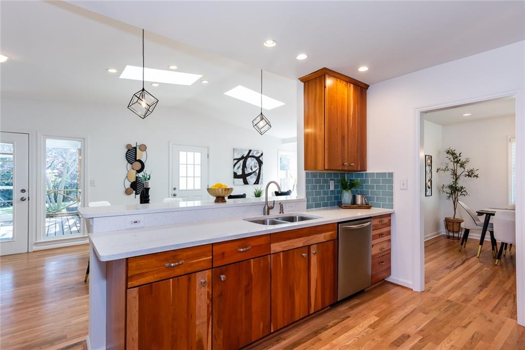 247 HEATON PARK Drive