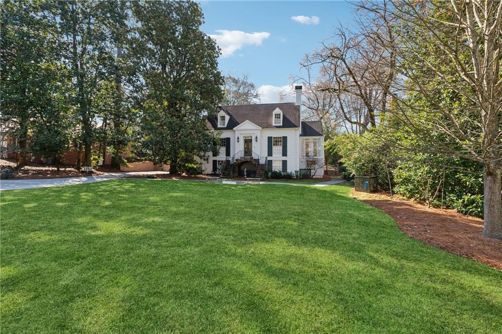 890 W Wesley Road NW