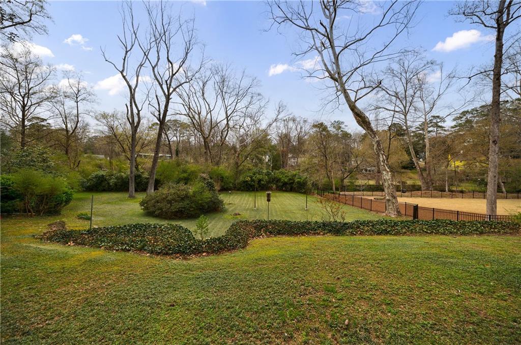 2544 Brookdale Drive NW