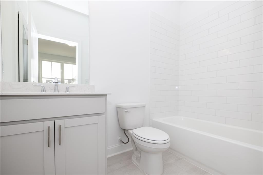 5450 Howington Court Unit 195