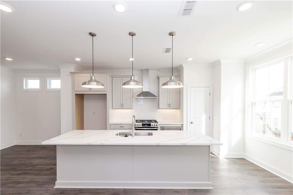 5450 Howington Court Unit 195
