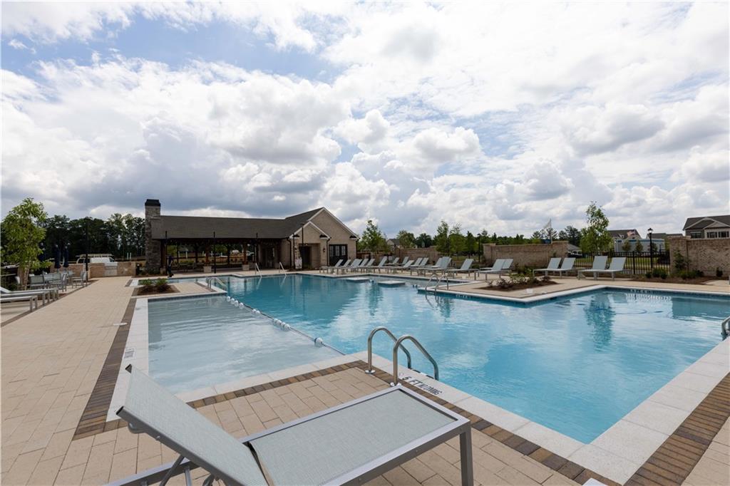 5450 Howington Court Unit 195