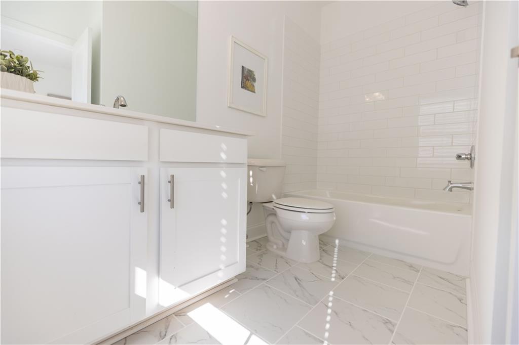5450 Howington Court Unit 195