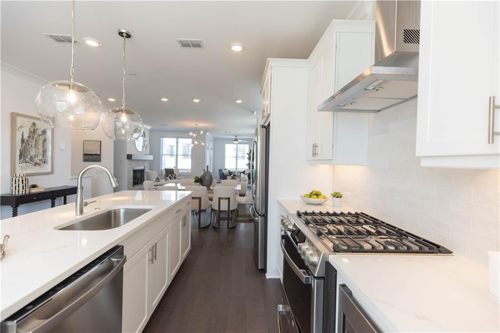 5450 Howington Court Unit 195