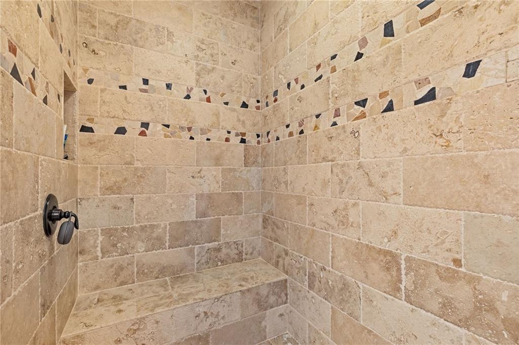 2814 Adams Oaks Lane