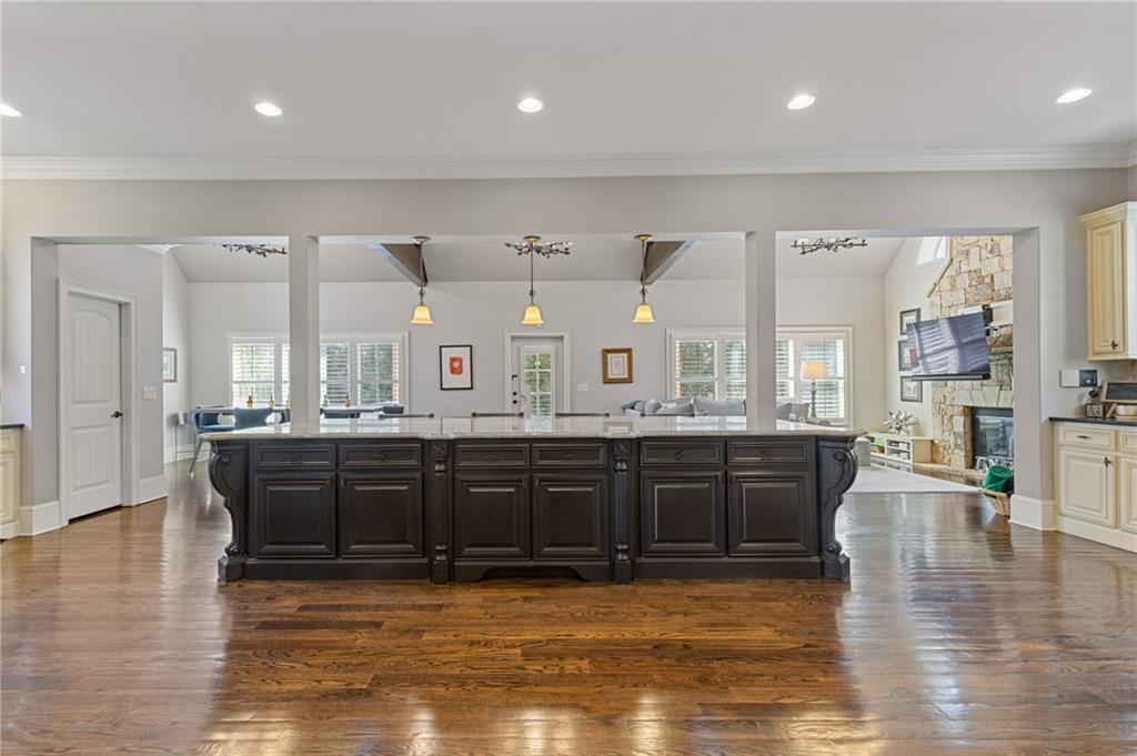 2814 Adams Oaks Lane