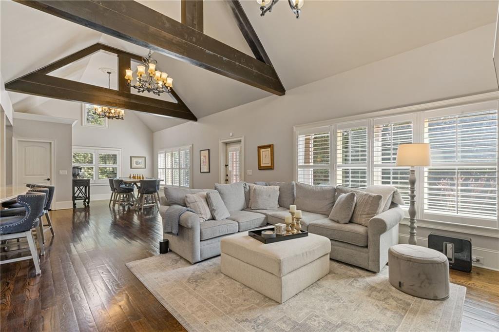 2814 Adams Oaks Lane