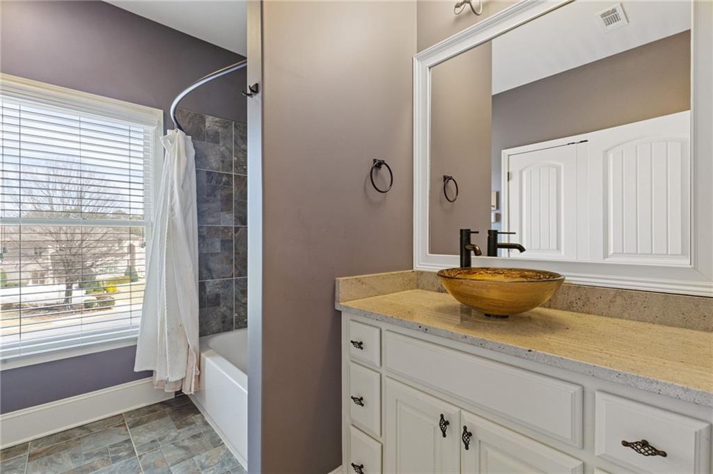 2814 Adams Oaks Lane