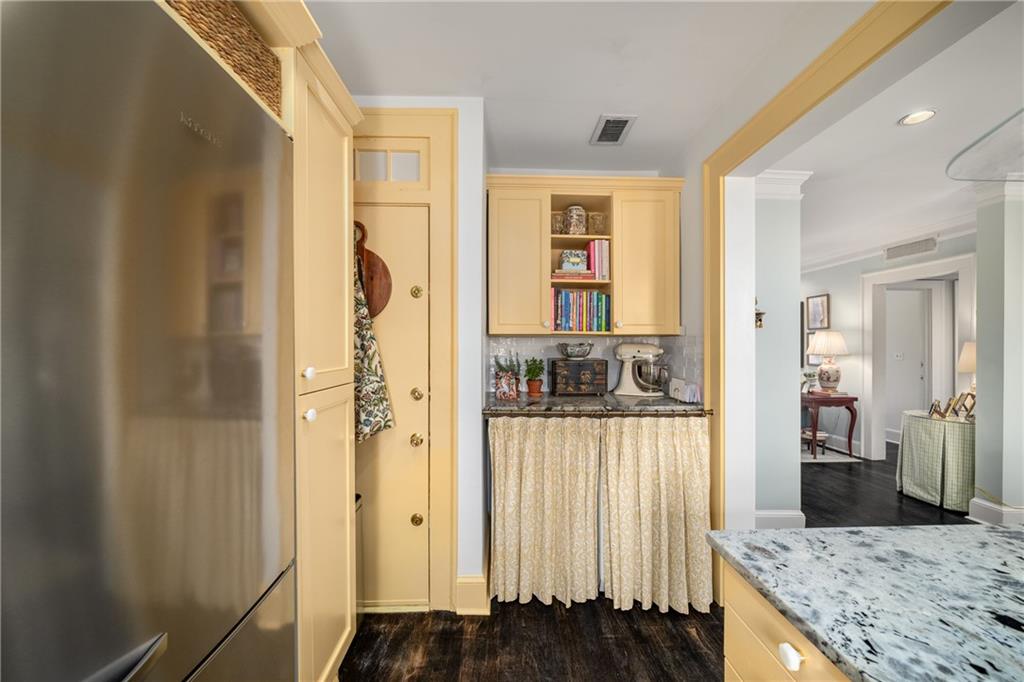 2260 Peachtree Road NW Unit D6