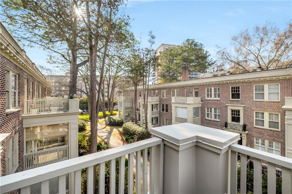 2260 Peachtree Road NW Unit D6