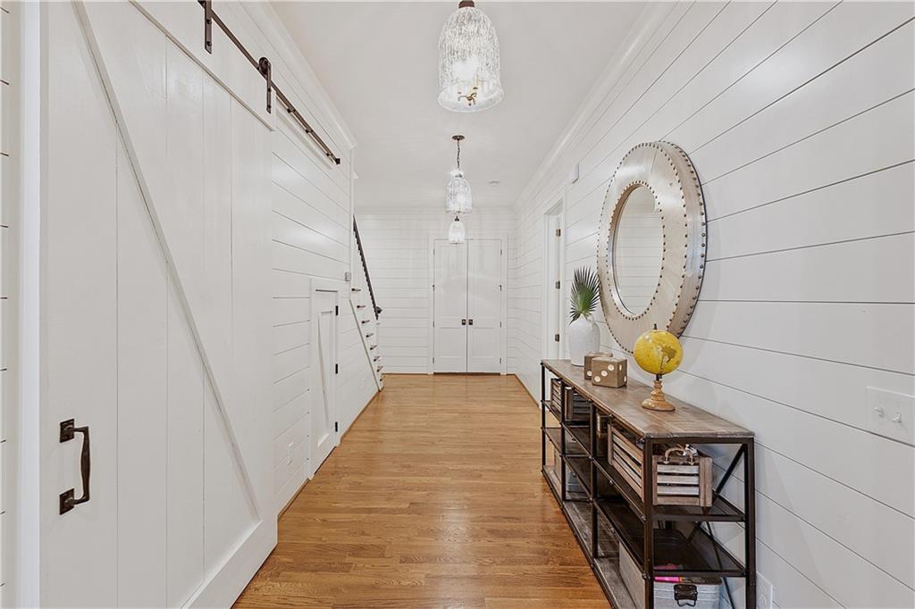 891 Glenbrook Drive NW