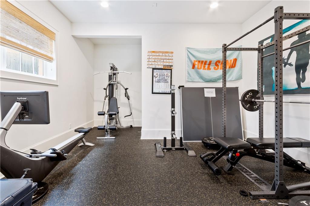 891 Glenbrook Drive NW