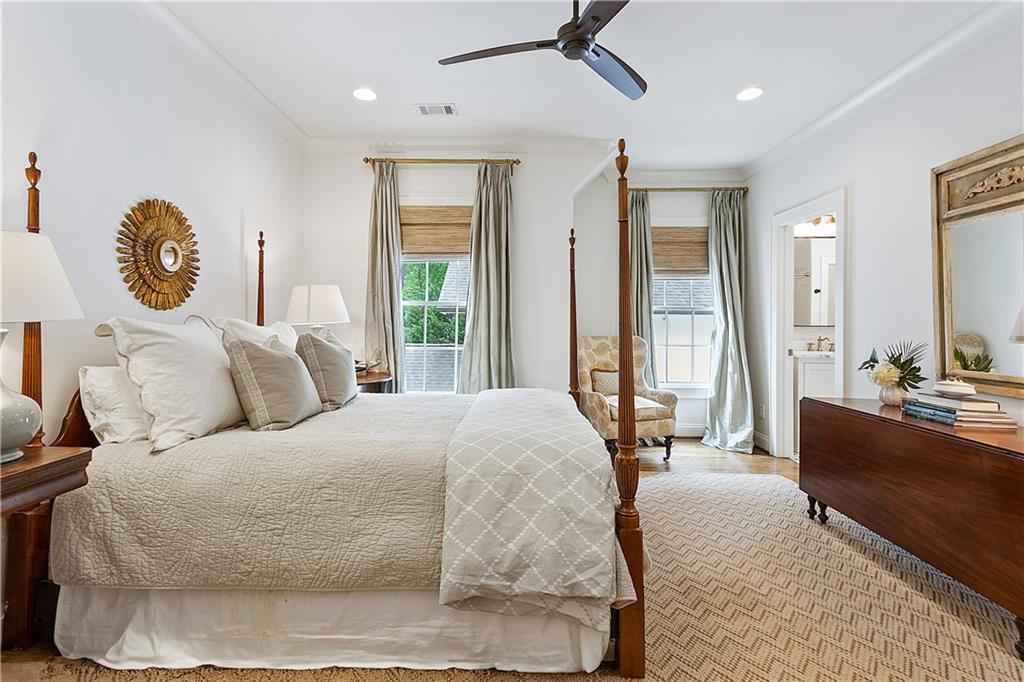 891 Glenbrook Drive NW