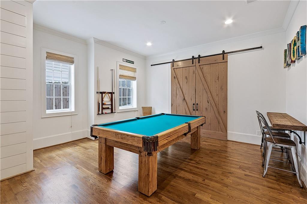 891 Glenbrook Drive NW