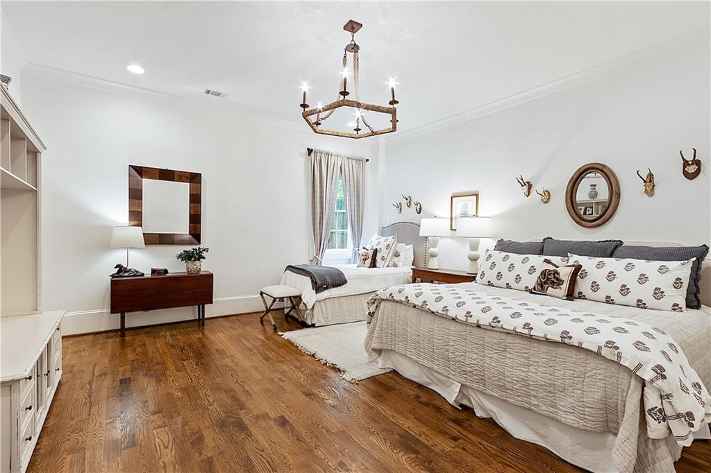 891 Glenbrook Drive NW