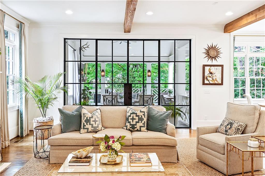 891 Glenbrook Drive NW