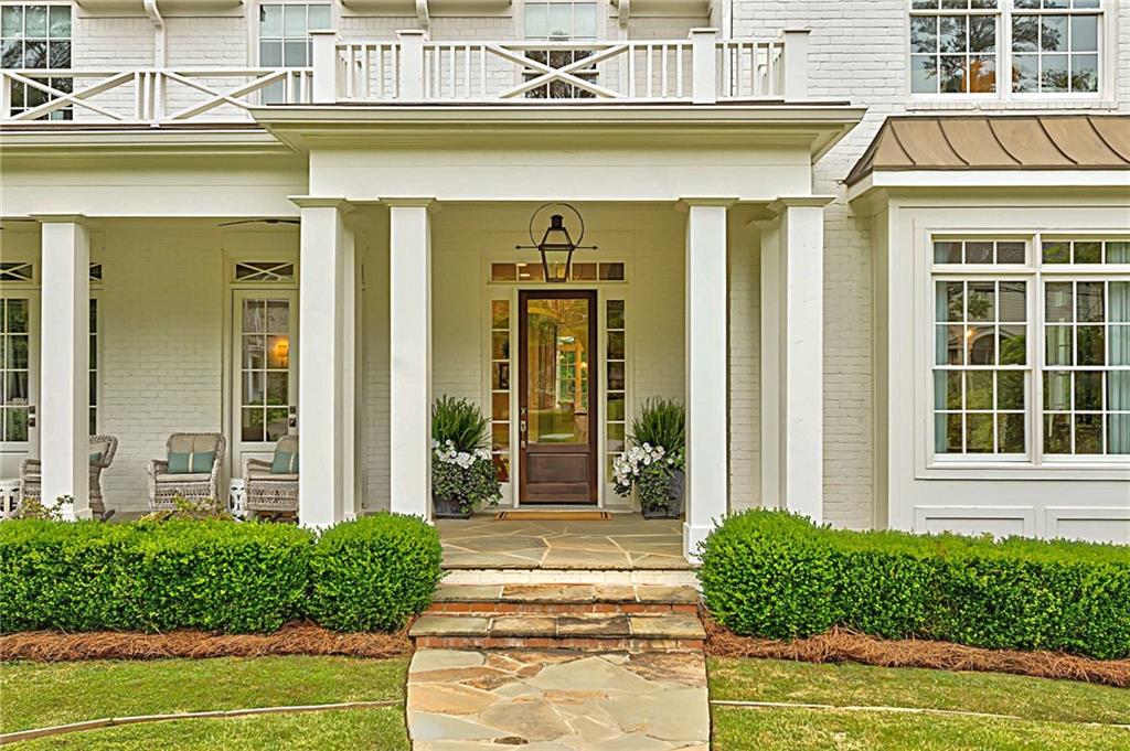 891 Glenbrook Drive NW