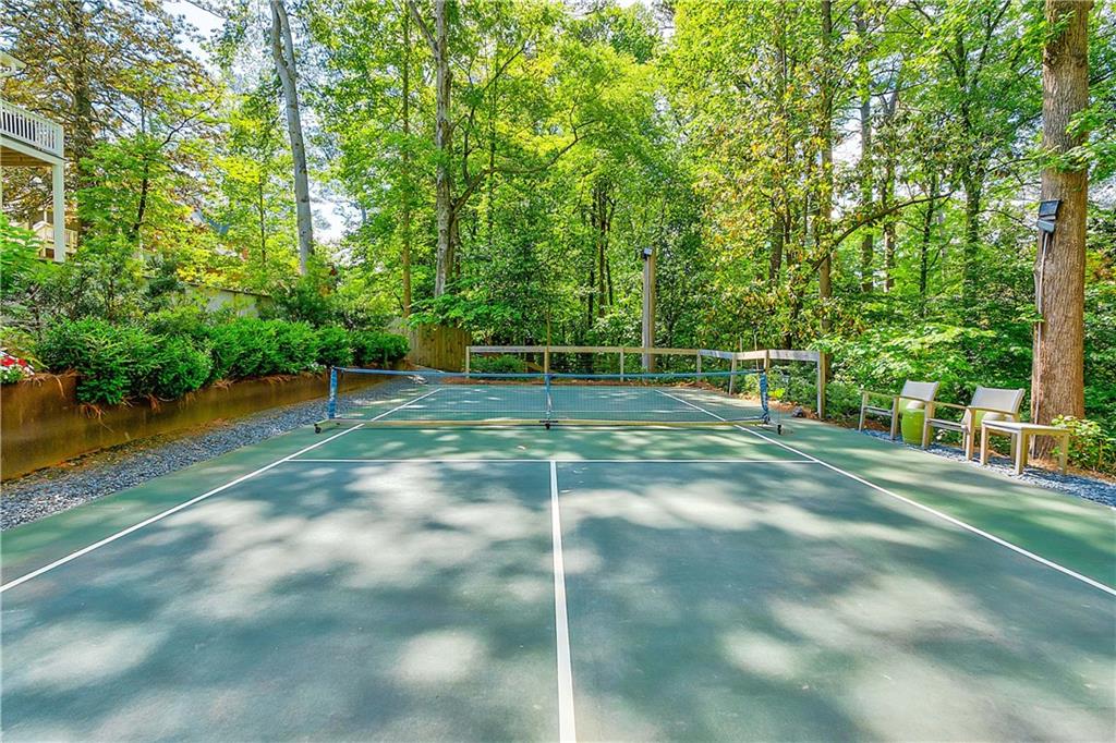 891 Glenbrook Drive NW