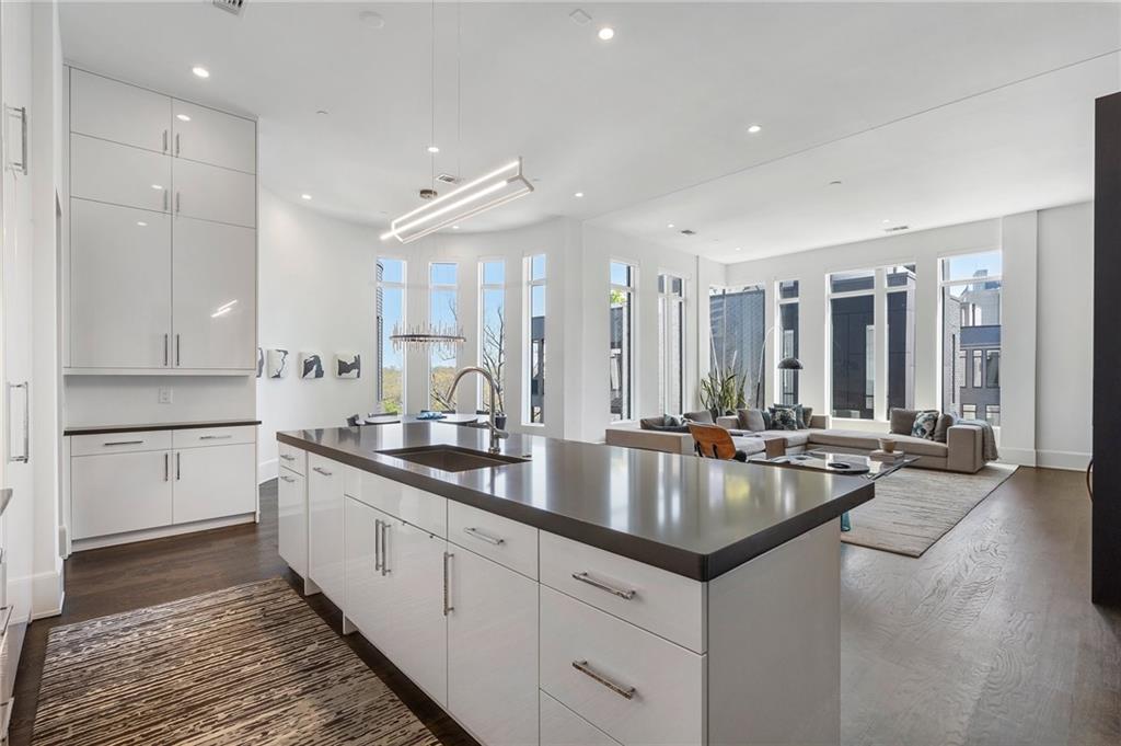 1301 Peachtree Street NE Unit 5C