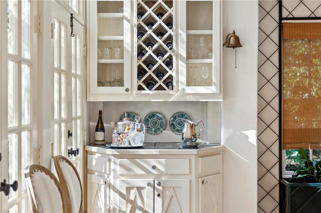 41 Palisades Road NE