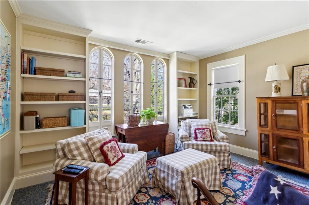 41 Palisades Road NE