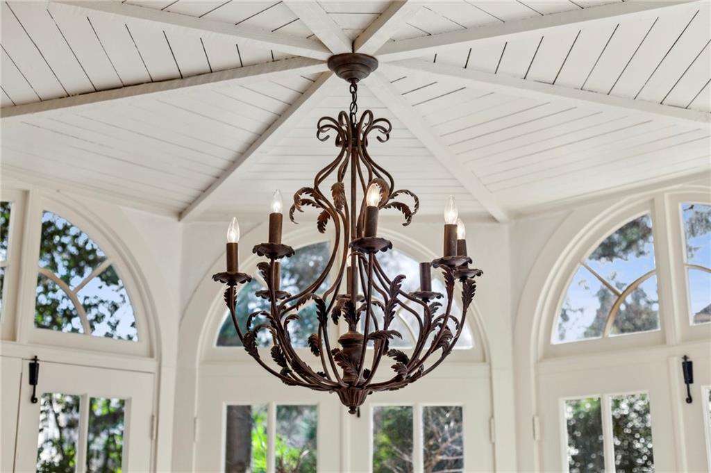 41 Palisades Road NE