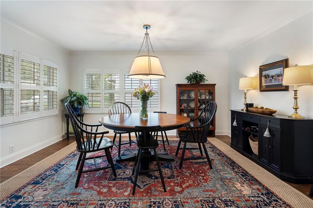 2811 Ridgemore Road NW