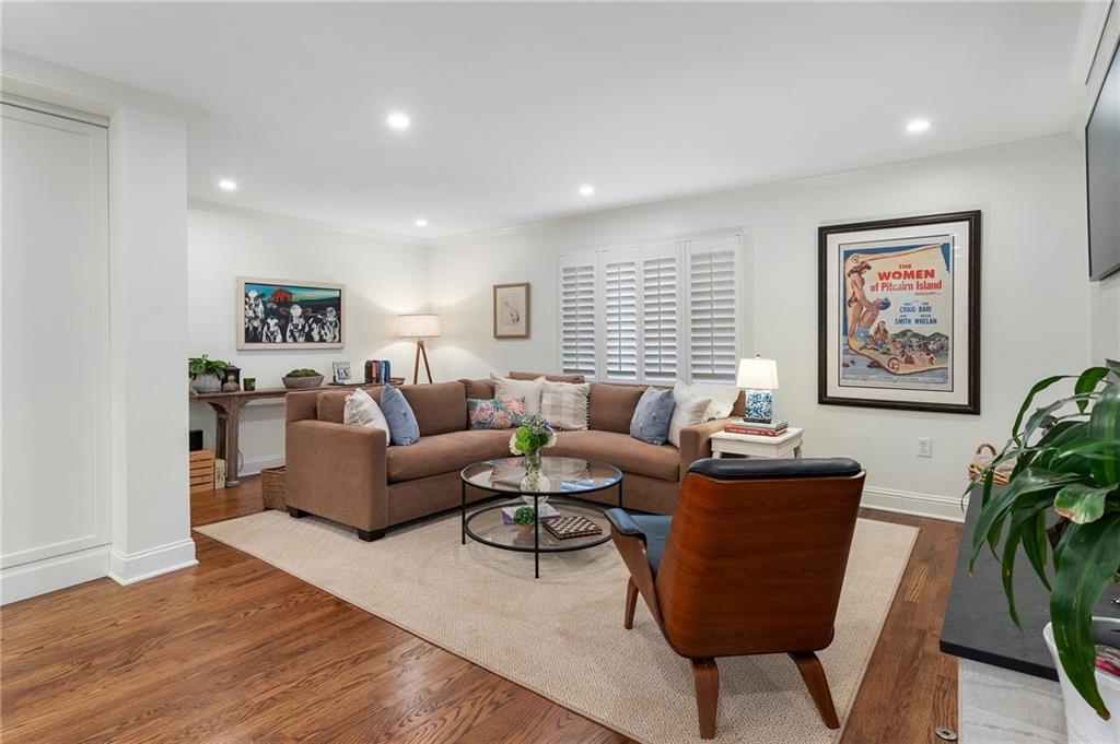 2811 Ridgemore Road NW