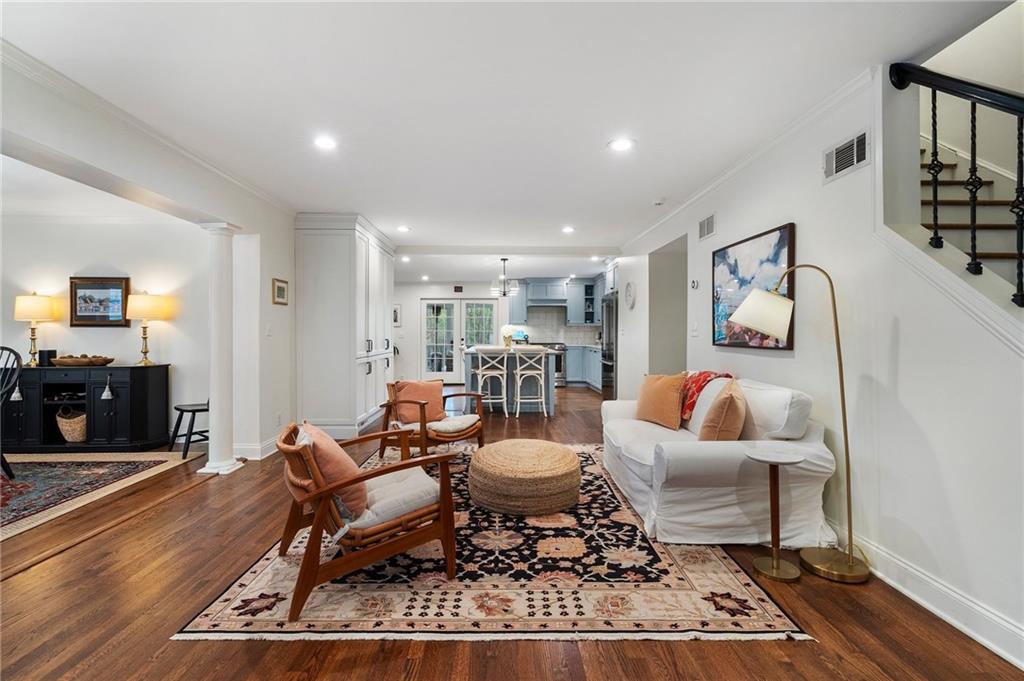 2811 Ridgemore Road NW